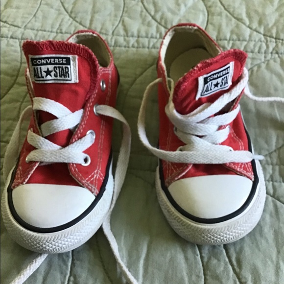toddler size 8 red converse
